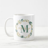 Greenery Gold Floral Wreath Custom Monogram Kaffeetasse (Links)