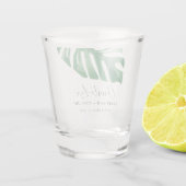 Greenery Tropical Monstera Blätter Summer Wedding Schnapsglas (Rückseite)