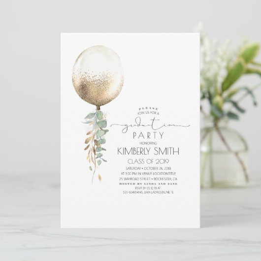 Greenery und Gold Glitzer Balloon Abschluss Einladung (Stehend Vorderseite)