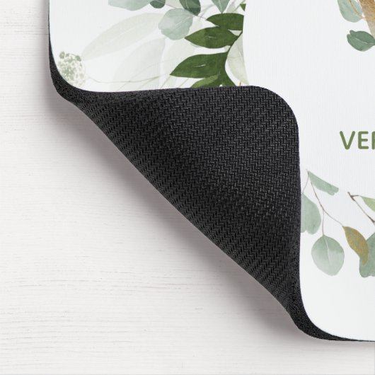 Greenery Wreath Monogram Letter V Mouse Pad Mousepad (Ecke)