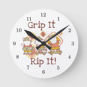 Greif es ein und rippe es Skateboarding Runde Wanduhr