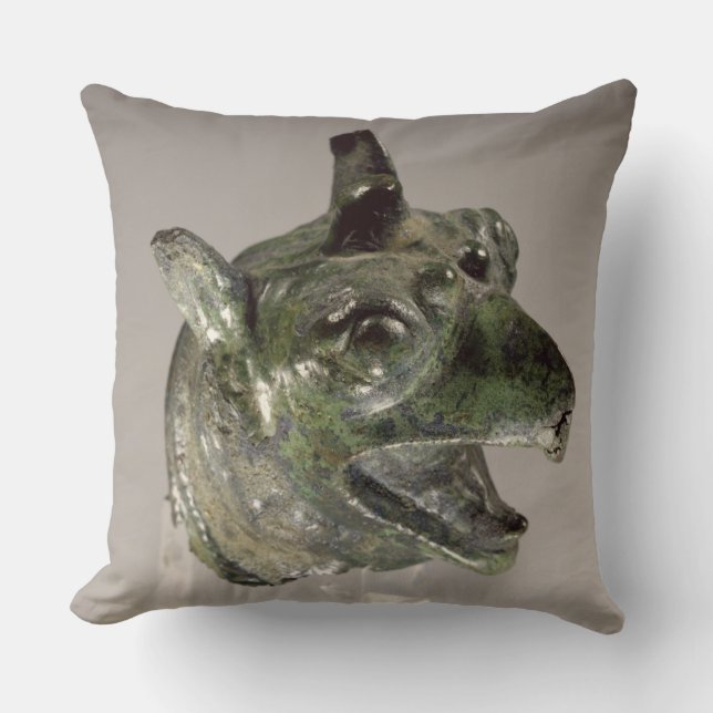 Greifkopf, Fragment eines Kesselzubehörs, f Kissen (Vorderseite)