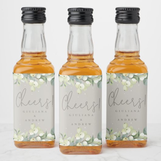 Greige Snowberry+Eucalyptus Winter Wedding Mini Alkoholflaschenetikett (Flaschen)