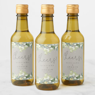 Greige Snowberry+Eucalyptus Winter Wedding Mini Weinetikett
