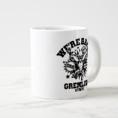 Gremlins | Streifen Wir sind zurück Jumbo-Tasse (Vorderseite Rechts)