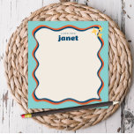 Grenzblauer und orangefarbener Retro-Personalisier Notizblock<br><div class="desc">Dieses personalisierte Notizblock zeichnet sich durch ein "groovy" Design in Orange und Blau aus. Verwenden Sie das Vorlagenformular,  um Ihre Personalisierung hinzuzufügen.</div>