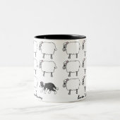 Grenzcollie, der Schaf-Tasse in Herden lebt Zweifarbige Tasse (Mittel)