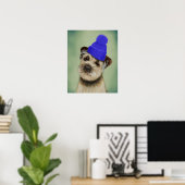 Grenzer Terrier mit blauem Bobble Hat Poster (Heimbüro)