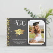 Grey and Gold Graduation Announcement Einladung (Stehend Vorderseite)