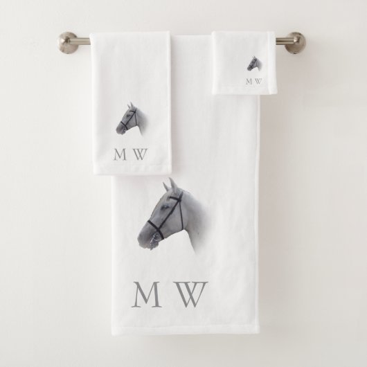 Grey Horse Design Monogrammed Badhandtuch Set (Insitu)