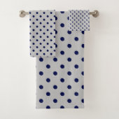 Grey Navy Polka Dot Badhandtuch Set (Insitu)
