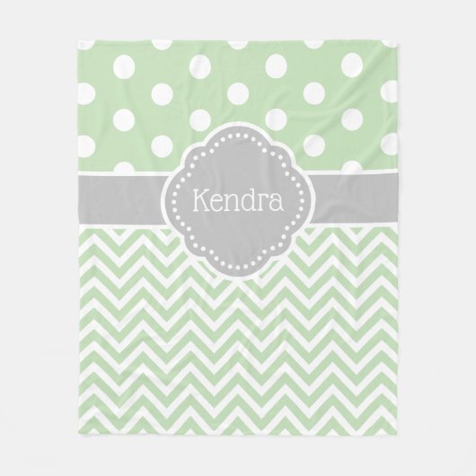 Grey und Grey Polka Dot Zickzack Monogram Fleecedecke (Vorderseite)