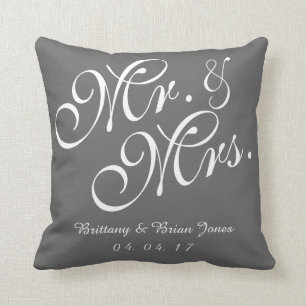 Grey & White Mr. und Mrs. Wedding Pillow Kissen