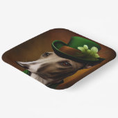 Greyhound Dog in St. Patrick's Day Dress Pappteller (Gewinkelt)