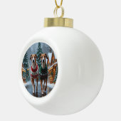 Greyhound Dogs Christmas Snow Holiday Keramik Kugel-Ornament (Rechts)