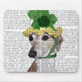 Greyhound in Grüner Nylonhut 2 Mousepad (Vorne)