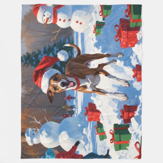 Greyhound läuft im Schnee mit Weihnachtshut Fleecedecke (Vorderseite)