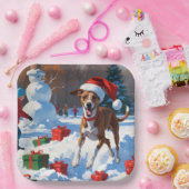 Greyhound läuft im Schnee mit Weihnachtshut Pappteller (Party)