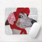 Greyhound mit Red Wooly Hat 2 Mousepad (Mit Mouse)