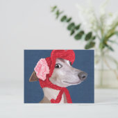 Greyhound mit Red Wooly Hat Postkarte (Stehend Vorderseite)