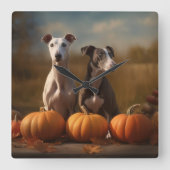 Greyhound Puppy Autumn Delight Pumpkin Quadratische Wanduhr (Vorderseite)