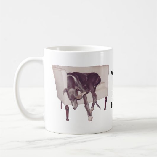 Greyhound schlafen im Sessel Funny Kaffeetasse (Links)