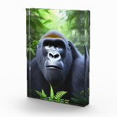 Greyson The Male Gorilla, Foto Block (Rechts)