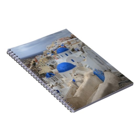 Griechenland, Santorini. Glockenturm und blaue Kup Notizblock (Rechte Seite)