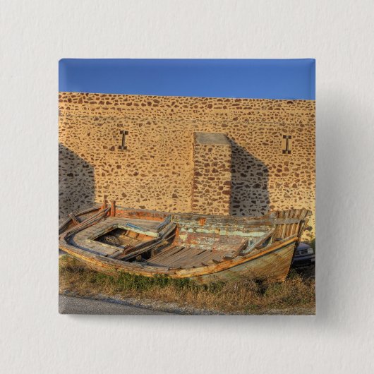 Griechenland, Santorini, Oia. Altes Fischerboot tr Button (Vorderseite)