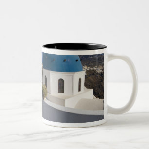 Griechenland und die griechische Insel Santorini a Zweifarbige Tasse