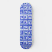 Griechisch Meander Key Squares Muster Blau Skateboard (Vorderseite)