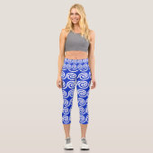 Griechisch Meander Key Waves Muster blau Capri Leggings (Vorderseite)