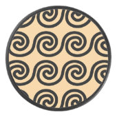 Griechisch Meander Key Waves Muster Brown Eishockey Puck (Vorderseite)