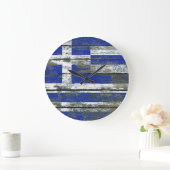 Griechische Flagge auf rauem Holz verschalt Effekt Große Wanduhr (Zuhause)