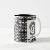 Griechische Göttin auf schwarz-weißem geometrische Zweifarbige Tasse (VorderseiteRechts)