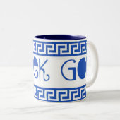 GRIECHISCHER GOTT-GRIECHE-SCHLÜSSEL ZWEIFARBIGE TASSE (VorderseiteRechts)