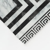 Griechischer Mäander - Schwarz-Weiß-Marmor mit gri Fleecedecke (Ecke)