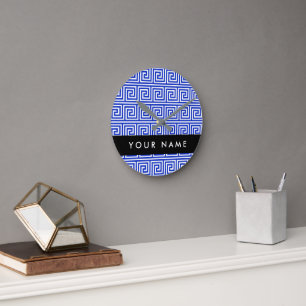 Griechischer Meander Key Blue, Ihr Name, personali Runde Wanduhr