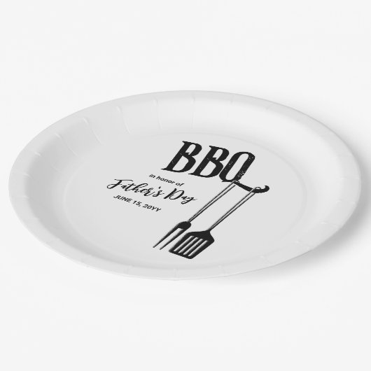 GRILLEN Backyard Party Pappteller (Schrägansicht)