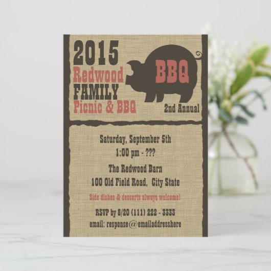 GRILLEN oder Schweinesäube Rustikaler Burlap Einladung (Stehend Vorderseite)
