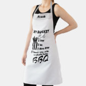 GRILLEN über das Bier der personalisierten Koch Schürze (InSitu)