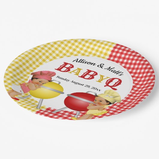 Grillen über das Geschlecht Rot-Gelb-Gingham-Baby  Pappteller (Schrägansicht)