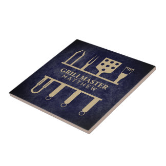Grillmeister Name Vatertag Navy Lederstruktur Fliese