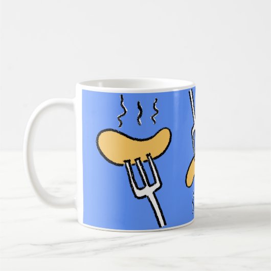 Grillwurst auf einer Gabel. Größe der Würstchen Kaffeetasse (Links)