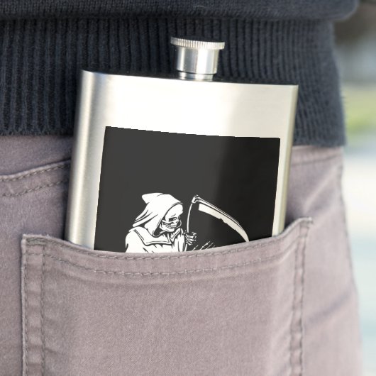 Grimischer Sensenmann Flachmann (Beispiel)