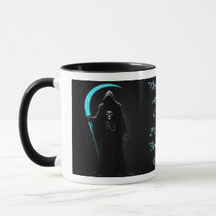 Grimmiger Sensenmann mit einem blauen Elektro-Scyt Tasse
