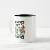 Grinches erhalten Stitches für Weihnachten Grafik Zweifarbige Tasse (Vorderseite Links)