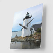 Grindle Point Lighthouse, Maine Wall Clock Quadratische Wanduhr (Winkel)