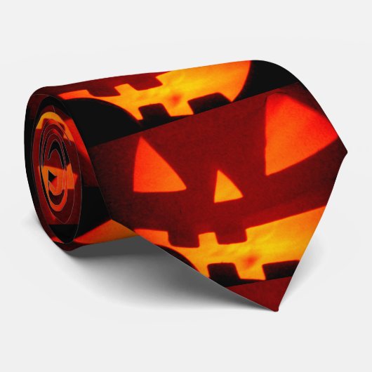 Grinning-Jack-O-Lantern-Krawatte Krawatte (Gerollt)