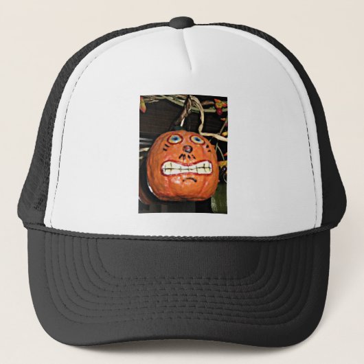 Grinning Pumpkin Truckerkappe (Vorderseite)